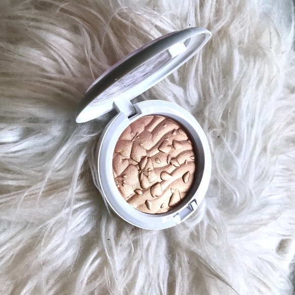 NEW MAC Spring Bling Highlight Powder - Picture 5 of 6